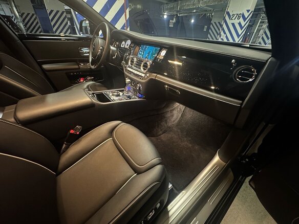 2018 Rolls-Royce Ghost I Рестайлинг (Series II), чёрный, 18000000 рублей - вид 13