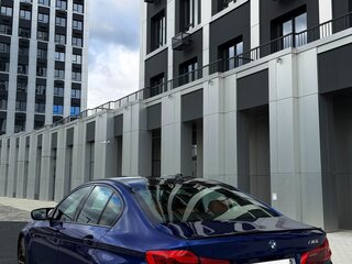 2018 BMW M5 VI (F90), синий, 8700000 рублей, вид 2