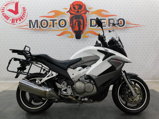 2011 Honda VFR 800X (Crossrunner), белый, 599000 рублей, вид 1