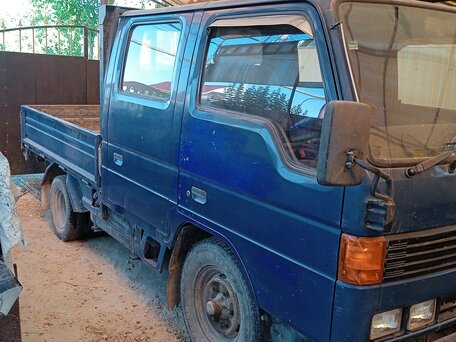 1991 Mazda Titan, синий, 650000 рублей, вид 1