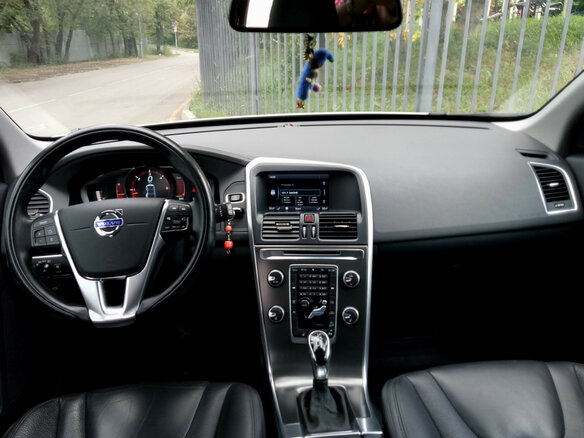2013 Volvo XC60 I Рестайлинг, белый - вид 9