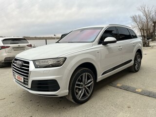 2015 Audi Q7 II (4M), белый, 4200000 рублей, вид 3
