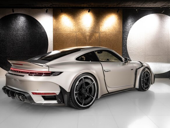 2023 Porsche 911 Brabus 900 Rocket R VIII (992), серебристый - вид 4