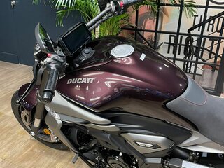 2026 Ducati XDiavel V4, фиолетовый, 3500000 рублей, вид 4
