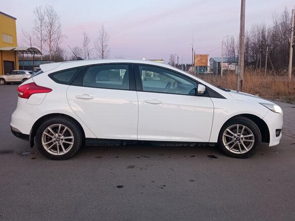2018 Ford Focus III Рестайлинг, белый, 1000000 рублей - вид 10