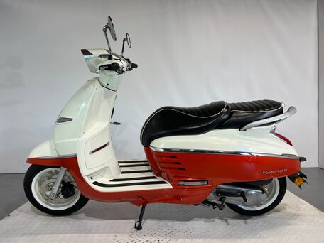 2019 Peugeot Django, красный, 135000 рублей, вид 2