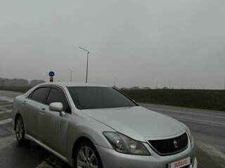 2009 Toyota Crown XIII (S200), серый, 1800000 рублей, вид 3