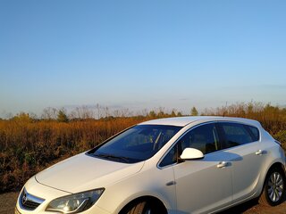 2011 Opel Astra J, белый, 914124 рублей, вид 1