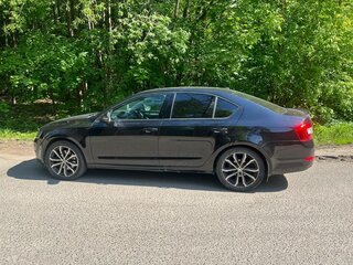 2013 Skoda Octavia III (A7), чёрный, 1720000 рублей, вид 3