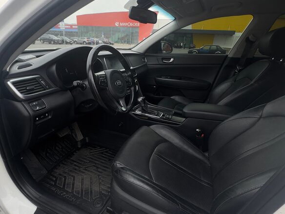 2017 Kia Optima IV, белый, 1790000 рублей - вид 6