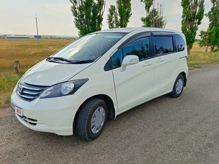 2010 Honda Freed I, белый, 1100000 рублей, вид 3