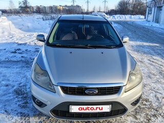 2009 Ford Focus II Рестайлинг, серебристый, 320000 рублей, вид 1
