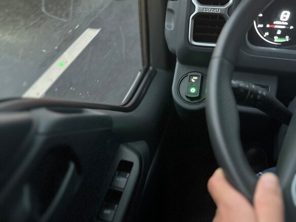 2025 Isuzu Elf (N-series), белый, 5200000 рублей - вид 18