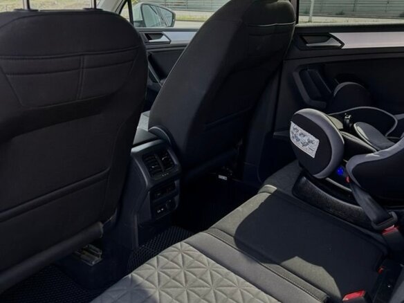 2021 Volkswagen Tiguan II Рестайлинг, белый, 2080000 рублей - вид 8