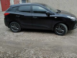 2013 Hyundai ix35 I, чёрный, 1800000 рублей, вид 3