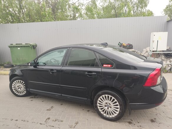 2008 Volvo S40 II Рестайлинг, чёрный, 550000 рублей - вид 2