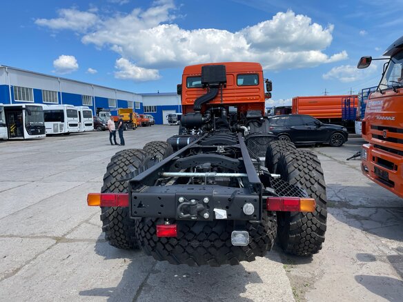 2026 КамАЗ 43118, красный, 5900000 рублей - вид 3