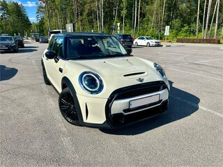 2021 Mini Hatch Cooper S III (F55/F56) Рестайлинг 2, белый, 3299000 рублей, вид 1