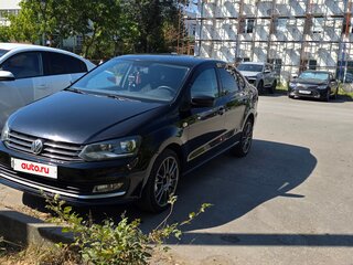 2017 Volkswagen Polo V Рестайлинг, чёрный, 1020000 рублей, вид 2