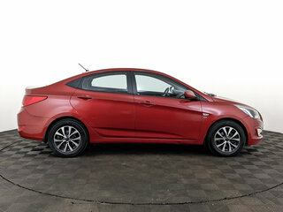 2015 Hyundai Solaris I Рестайлинг, красный, 1060000 рублей, вид 4
