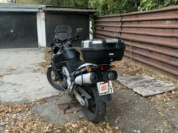 2007 Suzuki V-Strom 1000, чёрный, 550000 рублей - вид 4