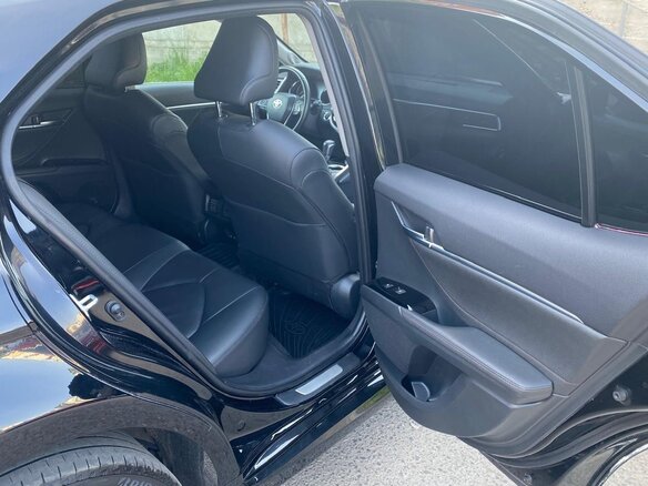 2019 Toyota Camry VIII (XV70), чёрный, 3395000 рублей - вид 14