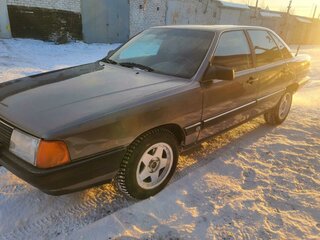 1983 Audi 100 III (C3), серый, 200000 рублей, вид 1