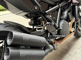 2024 KTM 1290 Super Duke R Evo, серый, 3990000 рублей, вид 3