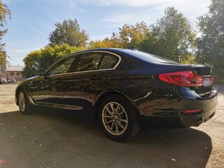 2017 BMW 5 серии 520d VII (G30/G31/G38), чёрный, 4500000 рублей, вид 4