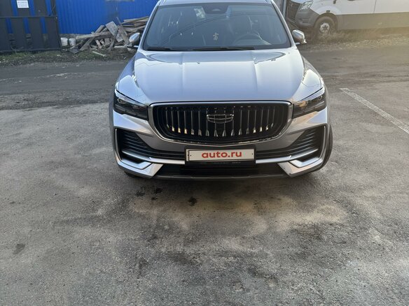 2024 Geely Monjaro I, серебристый, 3800000 рублей