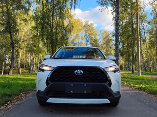 2024 Toyota Corolla Cross I, белый, 3550000 рублей, вид 3