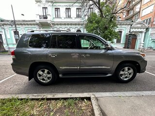 2013 Lexus LX 570 III Рестайлинг, серый, 3600000 рублей, вид 3