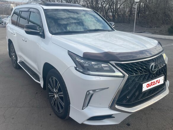 2017 Lexus LX 570 III Рестайлинг 2, белый, 8250000 рублей - вид 8