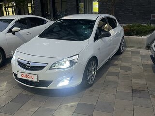 2011 Opel Astra J, белый, 850000 рублей, вид 1