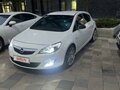 2011 Opel Astra J, белый, 850000 рублей