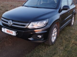 2012 Volkswagen Tiguan I Рестайлинг, чёрный, 1650000 рублей, вид 2
