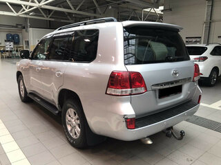 2008 Toyota Land Cruiser 200 Series, серебристый, 2700000 рублей, вид 4