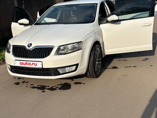 2015 Skoda Octavia III (A7), белый, 1350000 рублей, вид 2