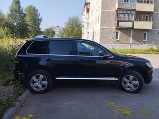 2008 Volkswagen Touareg I Рестайлинг, чёрный, 785000 рублей, вид 2