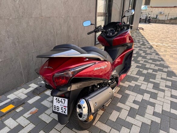 2010 Honda Silver Wing 400, красный, 700000 рублей - вид 1