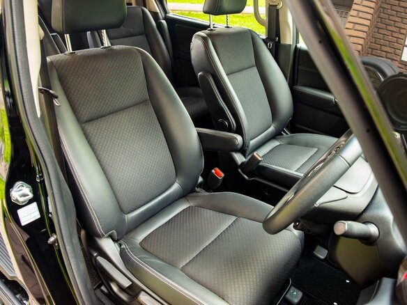 2022 Honda Freed II Рестайлинг, чёрный - вид 37