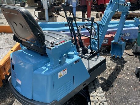 2002 Komatsu PC30, 750000 рублей, вид 2