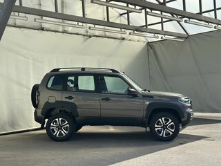 2026 Lada (ВАЗ) Niva Travel I Рестайлинг, коричневый, 1732000 рублей, вид 3