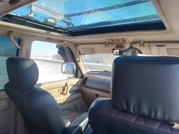 2000 Isuzu Bighorn II, чёрный, 1600000 рублей - вид 14