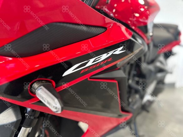 2026 Honda CBR 650R, красный, 1749900 рублей - вид 13