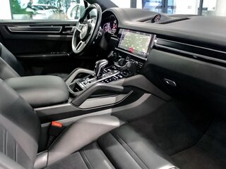 2020 Porsche Cayenne GTS Coupé III, белый, 10700000 рублей, вид 3