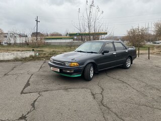1991 Toyota Carina V (T170), серый, 330000 рублей, вид 3