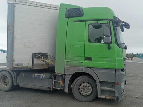 2017 Mercedes-Benz Actros, зелёный, 6900000 рублей, вид 5