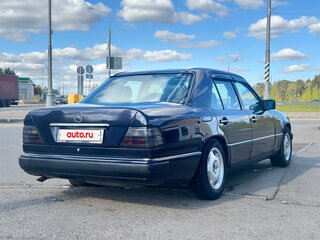 1988 Mercedes-Benz W124 230, синий, 370000 рублей, вид 5