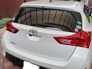 2013 Toyota Auris II, белый, 1500000 рублей, вид 2